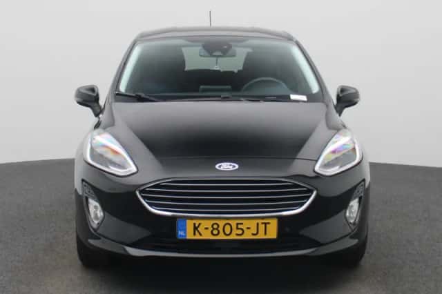 Ford Fiesta (2021) thumbnail 3