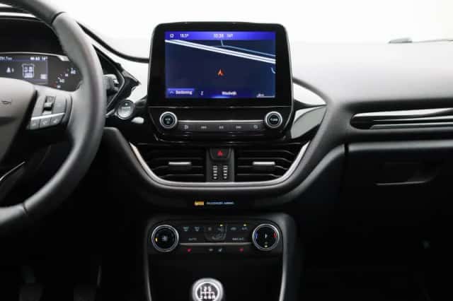 Ford Fiesta (2021) thumbnail 9