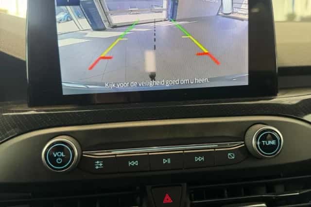 Ford Focus (2021) thumbnail 21