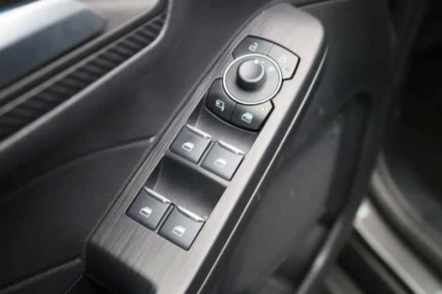 Ford Kuga (2025) thumbnail 27