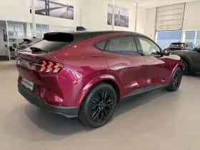 Ford Mustang Mach-E (2026) thumbnail 5