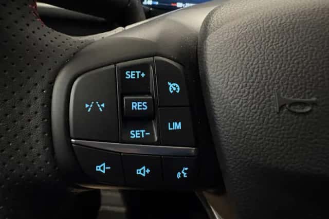 Ford Kuga (2025) thumbnail 16