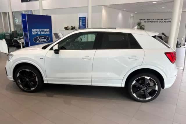 Audi Q2 (2018) thumbnail 2