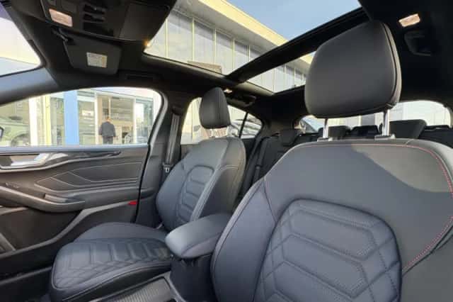 Ford Focus (2025) thumbnail 9