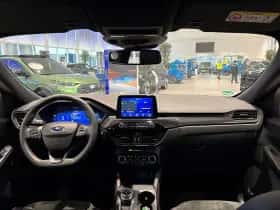 Ford Kuga (2022) thumbnail 16