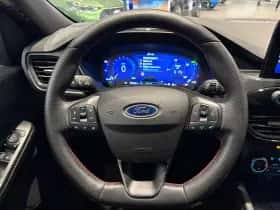 Ford Kuga (2022) thumbnail 17