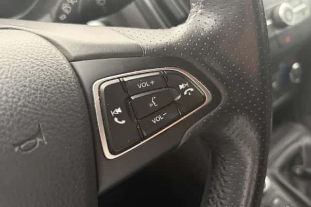 Ford Focus (2018) thumbnail 13