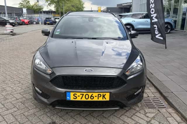 Ford Focus (2018) thumbnail 8
