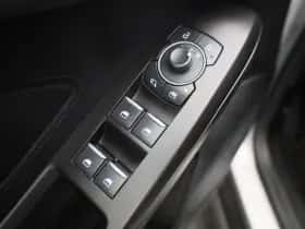 Ford Focus thumbnail 25
