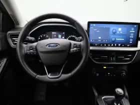 Ford Focus thumbnail 7
