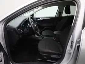 Ford Focus thumbnail 9