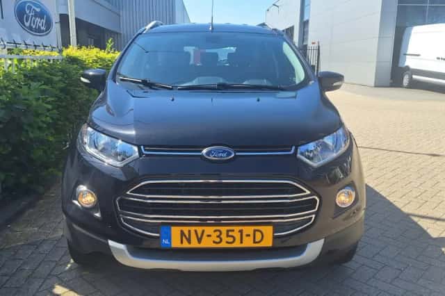 Ford EcoSport (2017) thumbnail 2