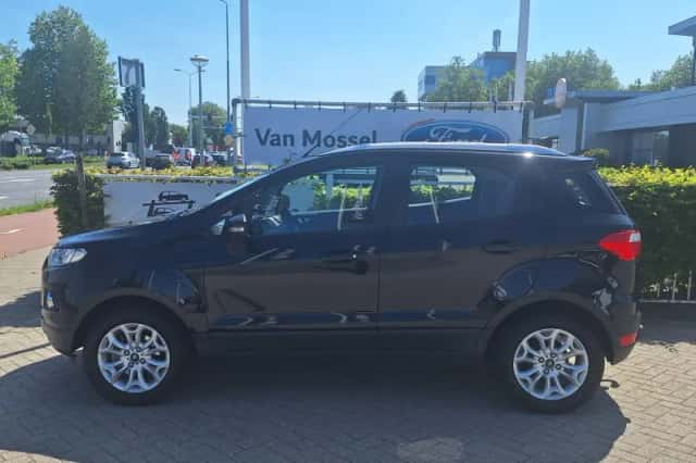 Ford EcoSport (2017) thumbnail 4