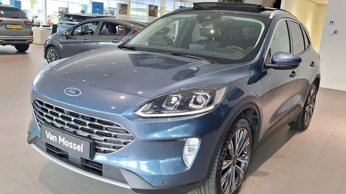Ford Kuga (2022) — foto 1