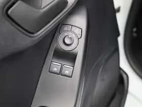 Ford Fiesta (2022) thumbnail 25