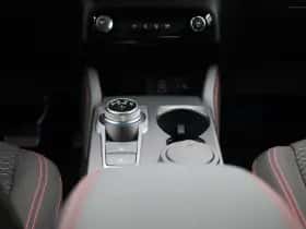 Ford Kuga (2025) thumbnail 10