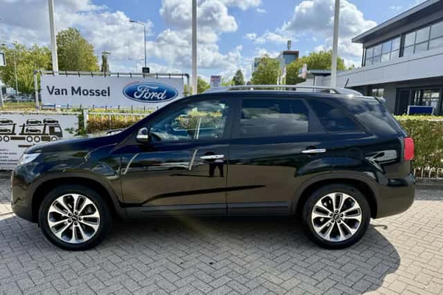 Kia Sorento (2014) thumbnail 2