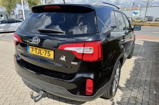 Kia Sorento (2014) thumbnail 5