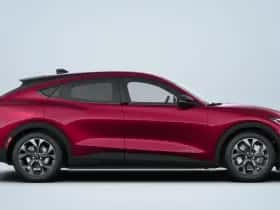 Ford Mustang Mach-E thumbnail 3