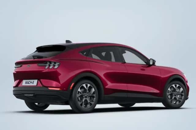 Ford Mustang Mach-E (2026) thumbnail 4