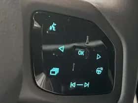 Ford Explorer thumbnail 18