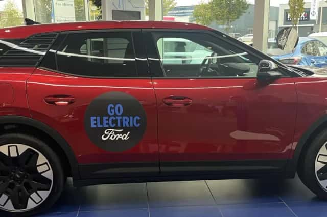 Ford Explorer (2026) thumbnail 5
