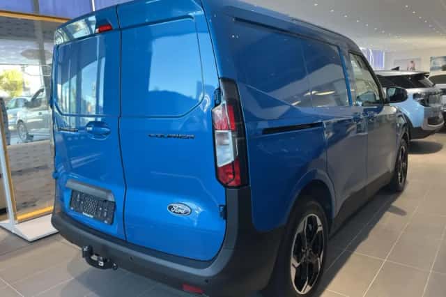 Ford E-Transit (2026) thumbnail 4