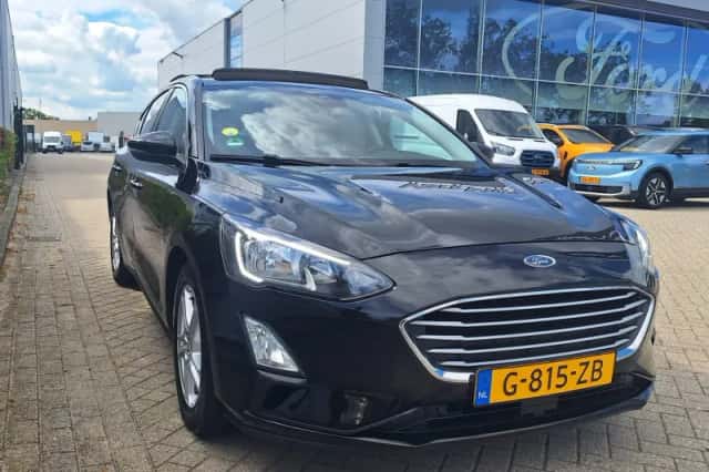 Ford Focus (2020) thumbnail 3