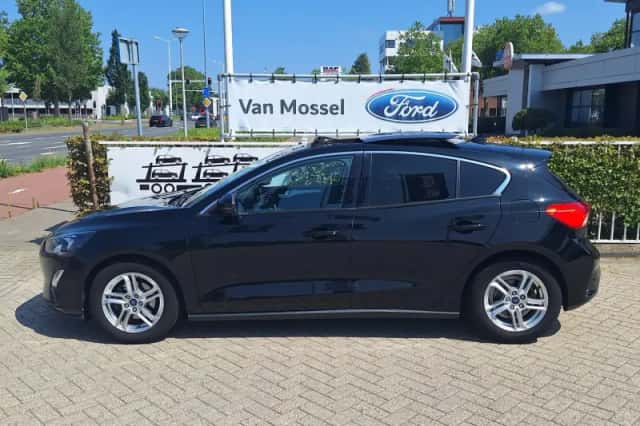 Ford Focus (2020) thumbnail 4