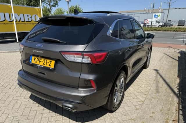 Ford Kuga (2022) thumbnail 3