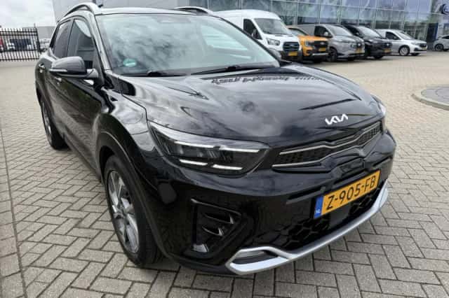 Kia Stonic (2024) thumbnail 6