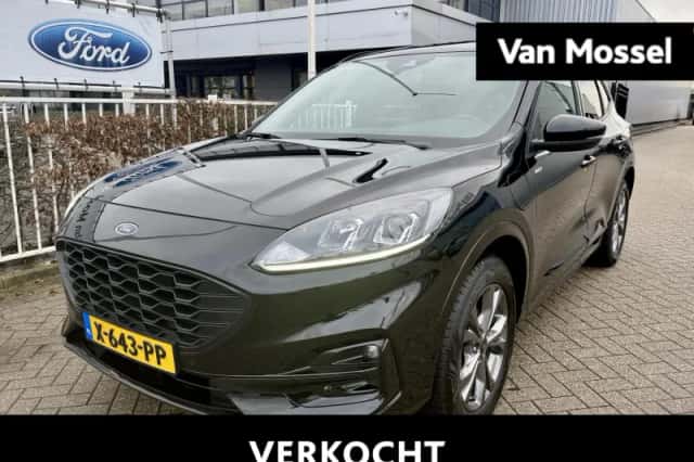 Ford Kuga (2023) thumbnail 1