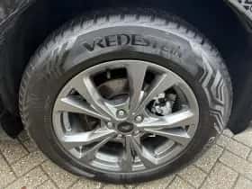 Ford Kuga thumbnail 6
