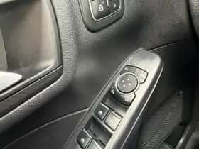 Ford Kuga thumbnail 18