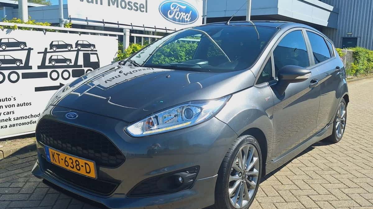 Ford Fiesta — foto 1
