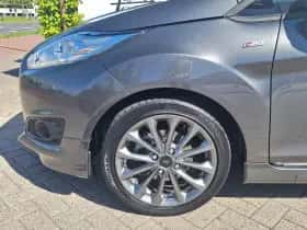Ford Fiesta thumbnail 8