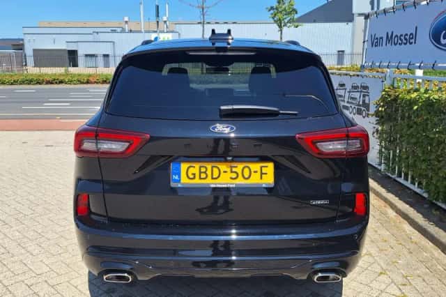 Ford Kuga (2024) thumbnail 6