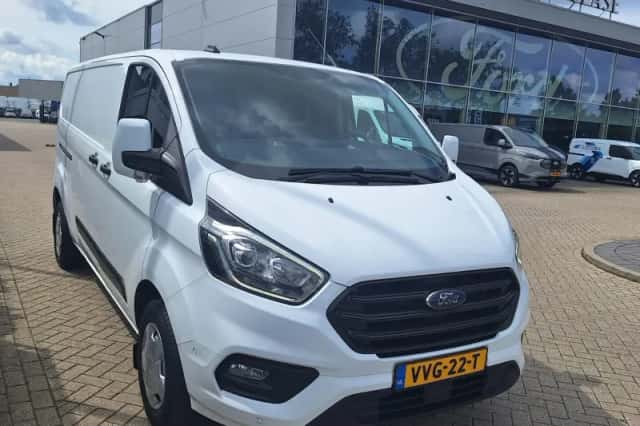 Ford Transit Custom (2023) thumbnail 3