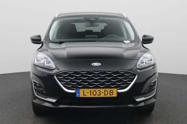 Ford Kuga (2021) thumbnail 3