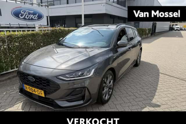 Ford Focus (2022) thumbnail 1