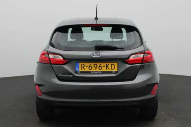 Ford Fiesta (2022) thumbnail 5