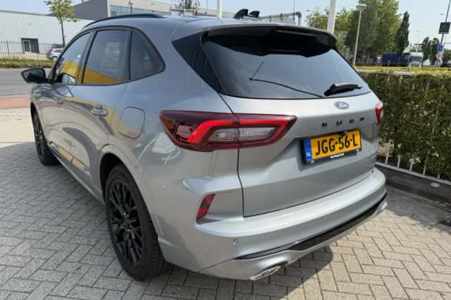 Ford Kuga (2025) thumbnail 3
