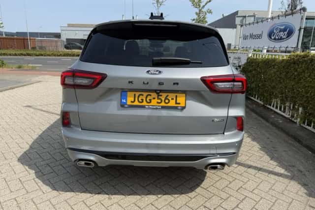 Ford Kuga (2025) thumbnail 4