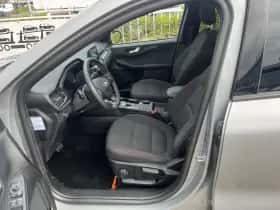 Ford Kuga thumbnail 11