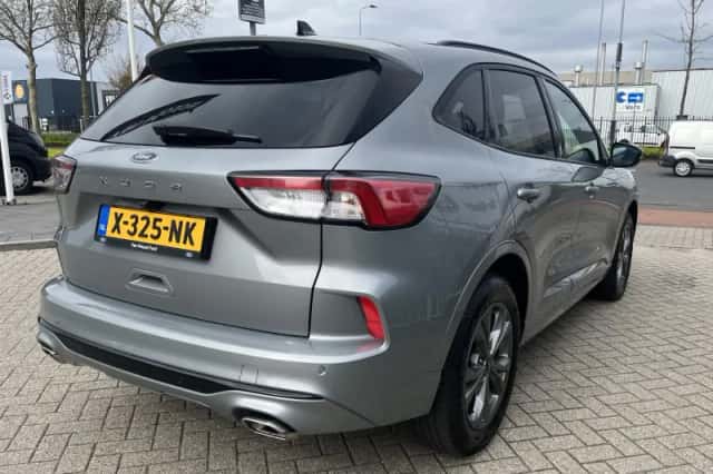 Ford Kuga (2024) thumbnail 4