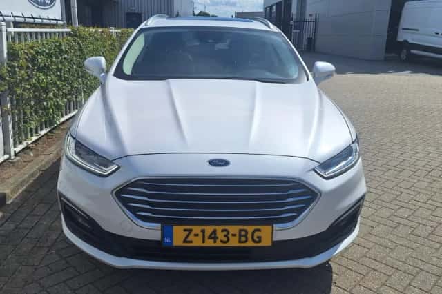 Ford Mondeo (2019) thumbnail 2