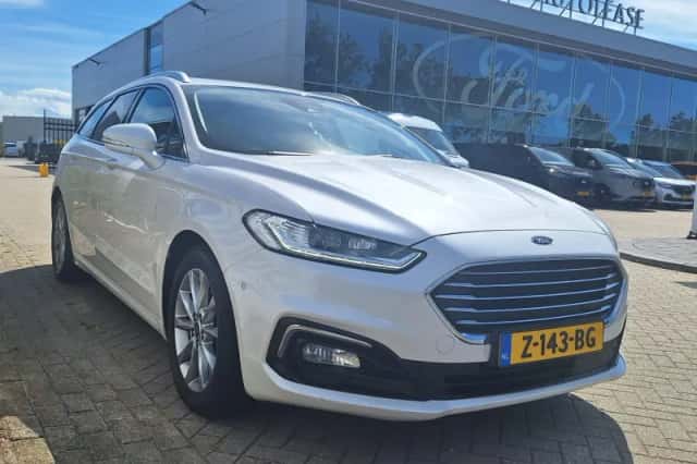Ford Mondeo (2019) thumbnail 3