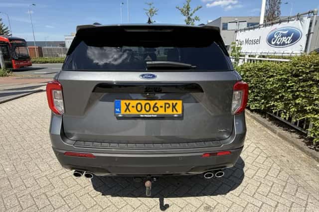 Ford Explorer (2024) thumbnail 4