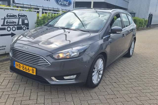 Ford Focus (2015) thumbnail 1