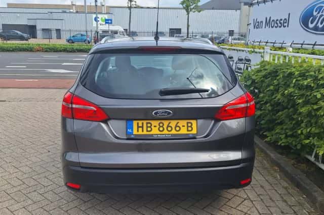 Ford Focus (2015) thumbnail 6